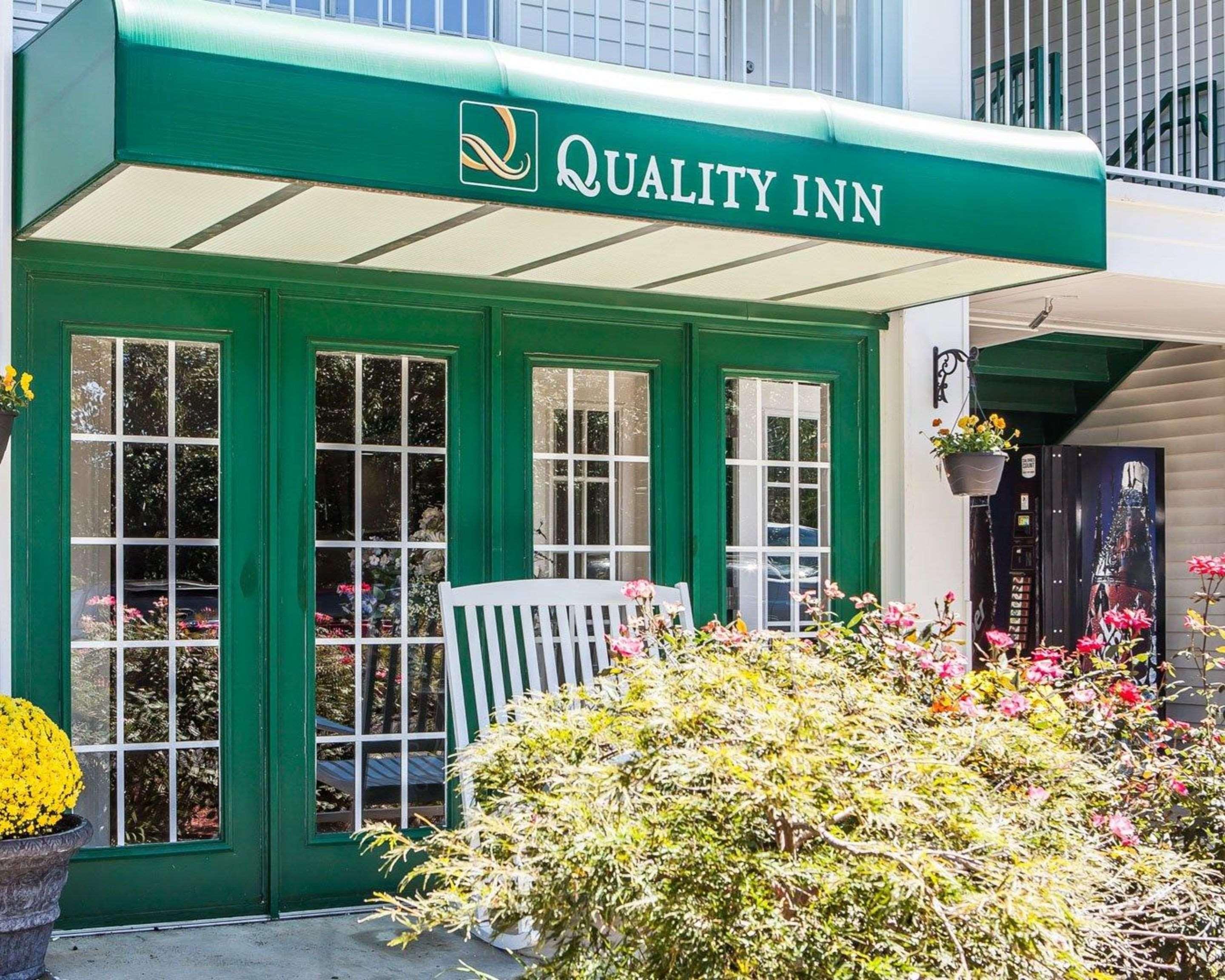 Quality Inn Decherd Bagian luar foto